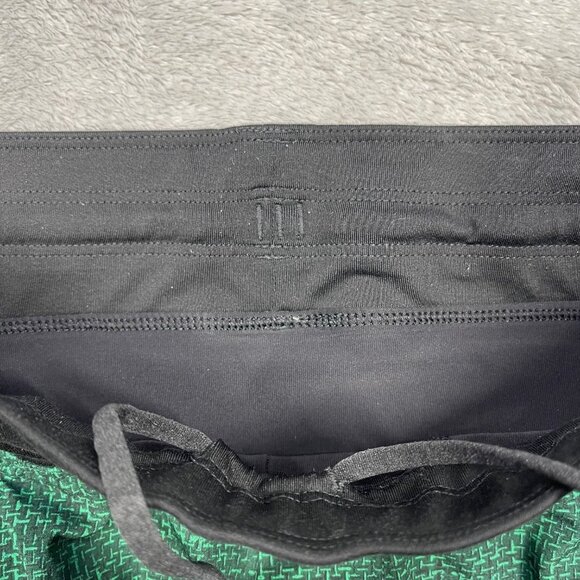 Lululemon Men's T.H.E. Short‎ Green Geometric Sz M 7” Inseam Lined Drawstring - Picture 3 of 9